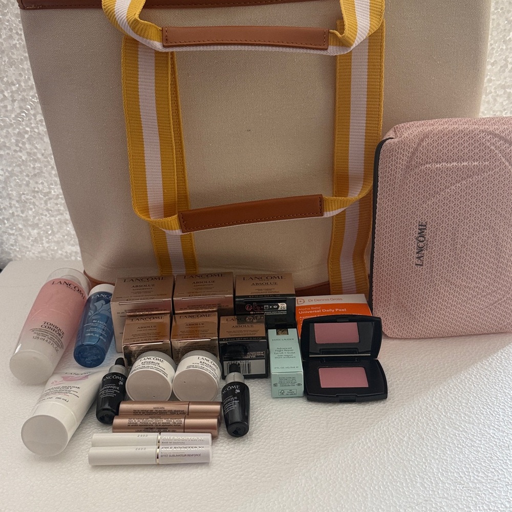 Lancome Absolue Skincare & Makeup & mascara. 20 products + 1 bags + pouch. NIB - Picture 3 of 12